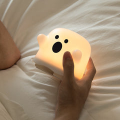 Ghost patting lamp