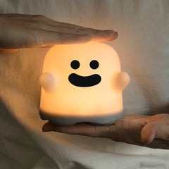 Ghost patting lamp