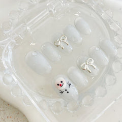 UNIKOO Cute Snowmen Short Round Press on Nails
