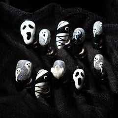 UNIKOO Halloween Ghost Short Almond PRESS ON NIALS