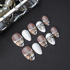 UNIKOO Short Almond French Diamond PRESS ON NIALS