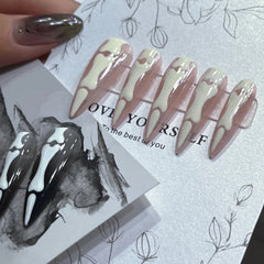 UNIKOO SKELETON ALMOND NAILS PRESS ON NIALS