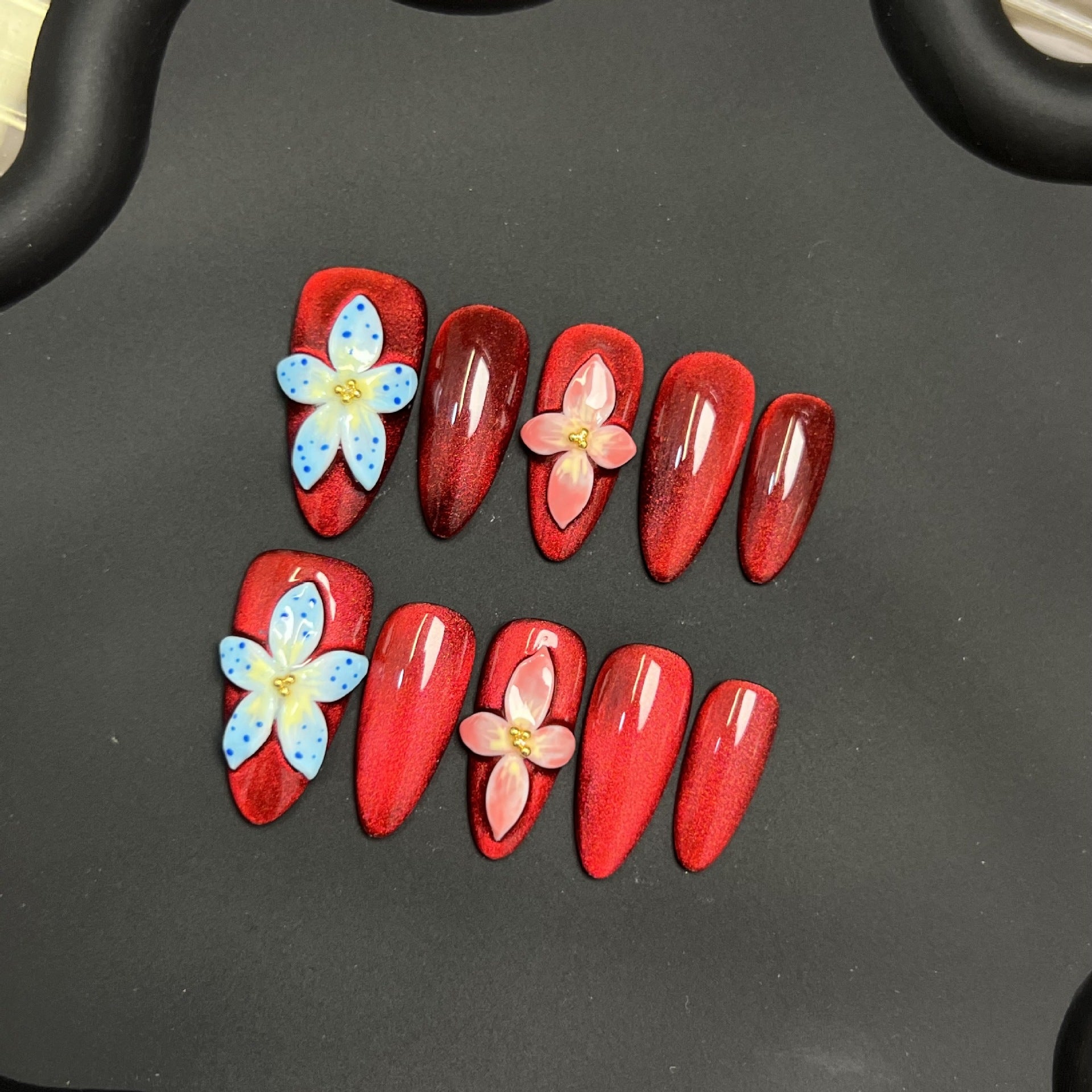 Elegant and beautiful red three-dimensional