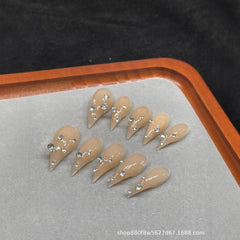 Nude diamonds