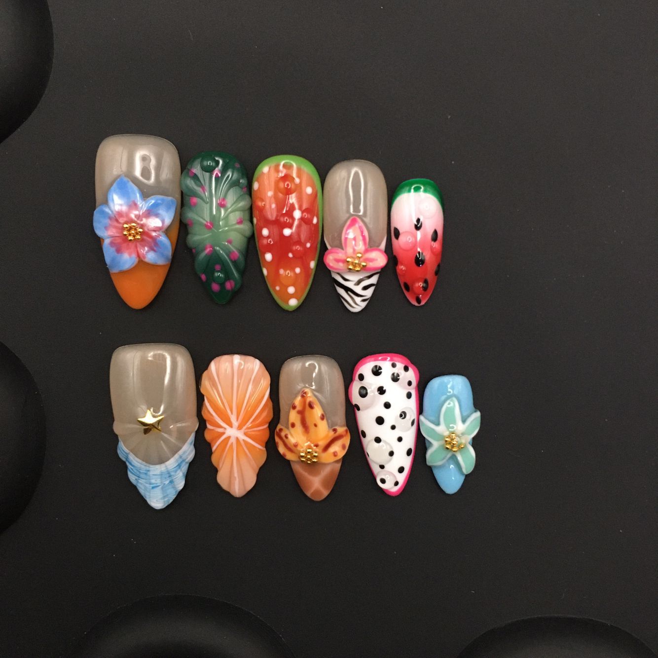French French Fingertips: Almond Shell French