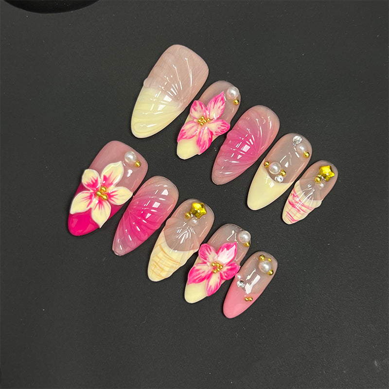 Sweet petals, dreamy romantic atmosphere