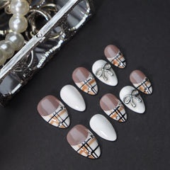 UNIKOO Short Almond French Diamond PRESS ON NIALS