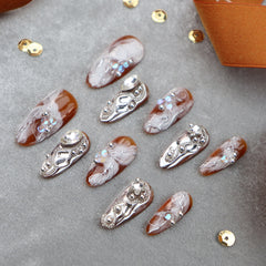 UNIKOO Amber Smudging Chain Almond PRESS ON NIALS