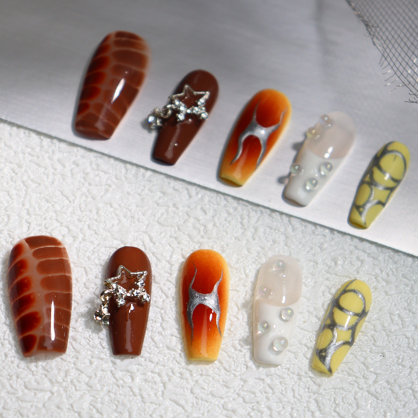UNIKOO Y2K Crocodile Flame Middle Coffin PRESS ON NIALS