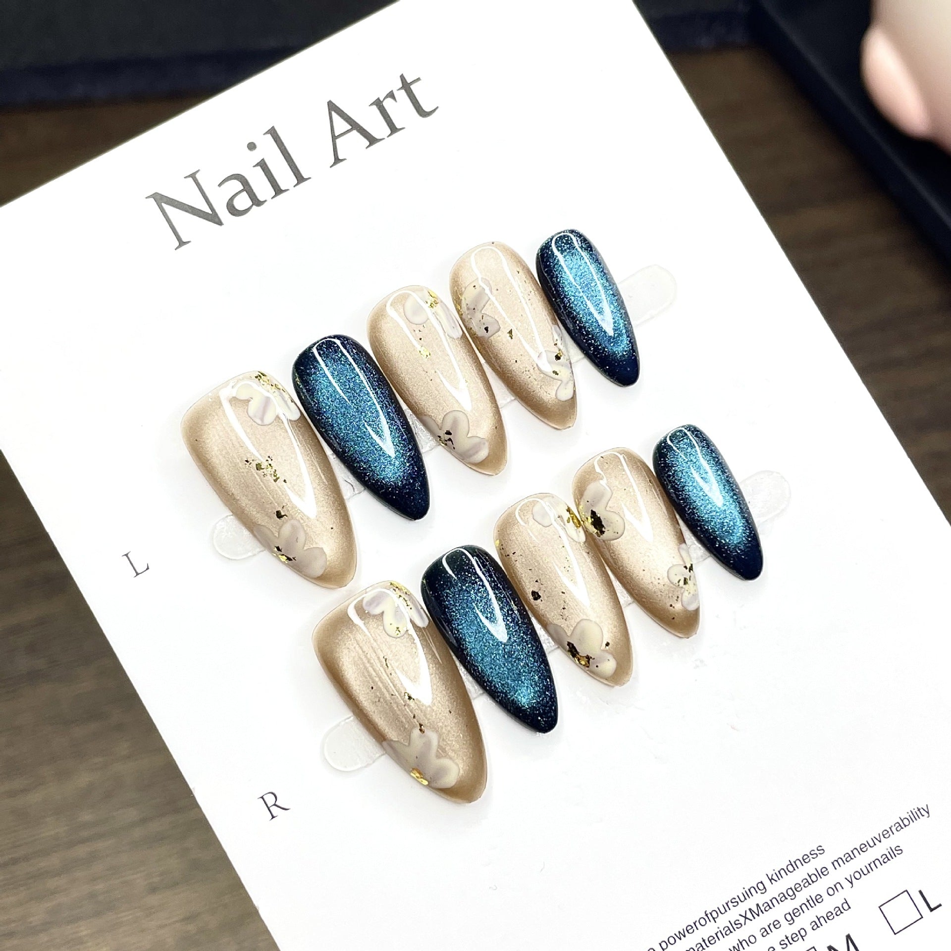 flash cat eye golden and blue