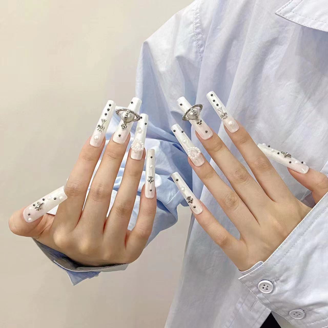 UNIKOO White Diamond Long Square Press-on Nails