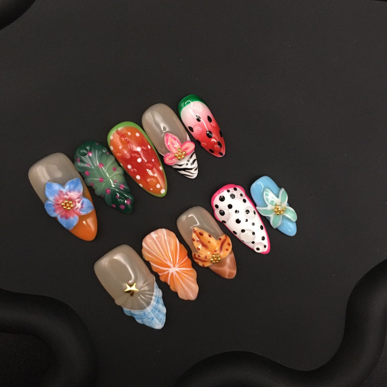 French French Fingertips: Almond Shell French