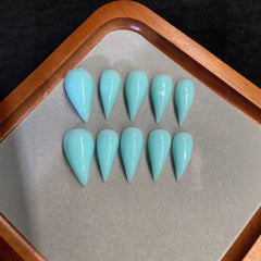 Sky blue solid color manicure