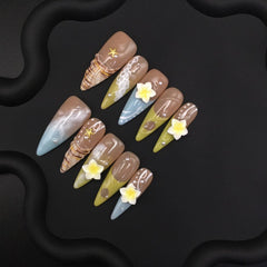 Almond carved golden beach