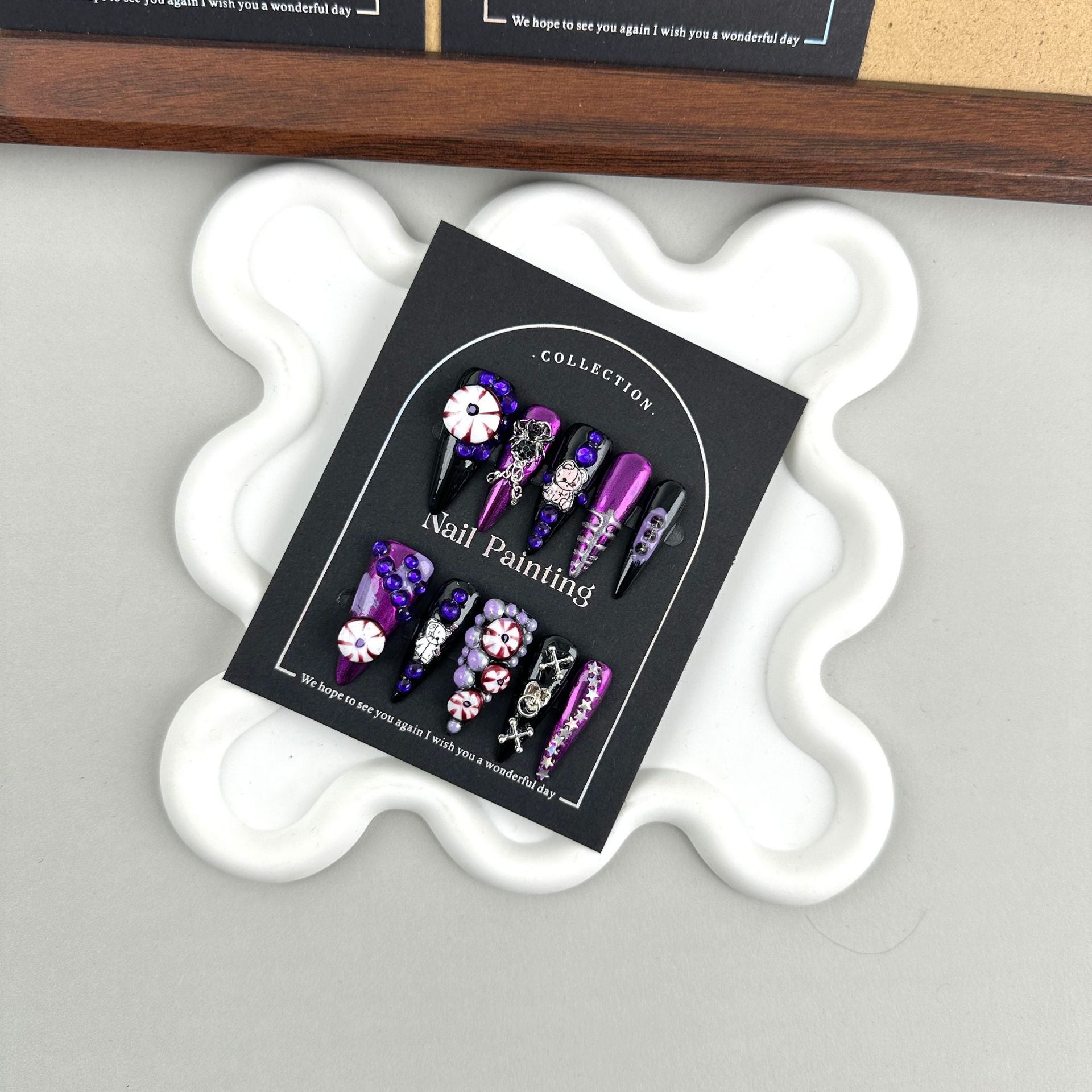 Over-the-Top Cool Dark Halloween Press-On Nails 🎃🖤