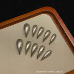 Metal cat paw