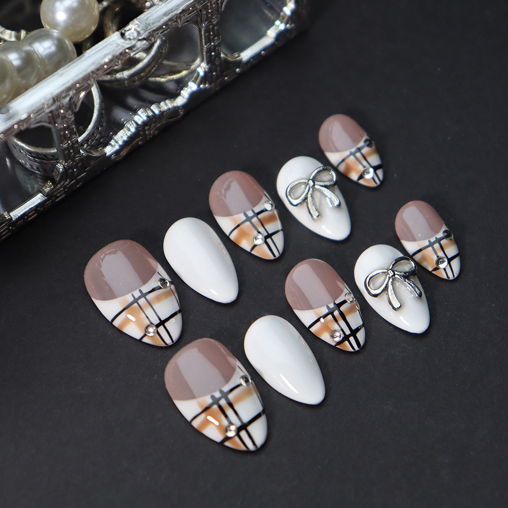 UNIKOO Short Almond French Diamond PRESS ON NIALS