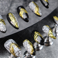 UNIKOO Snake Element Middle Almond Press-on Nails