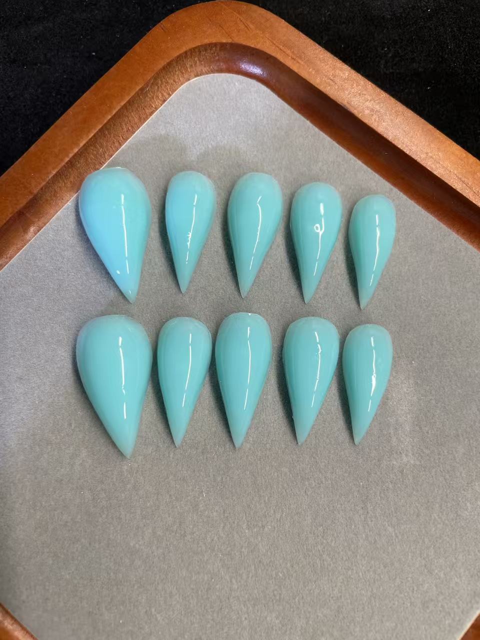Sky blue solid color manicure