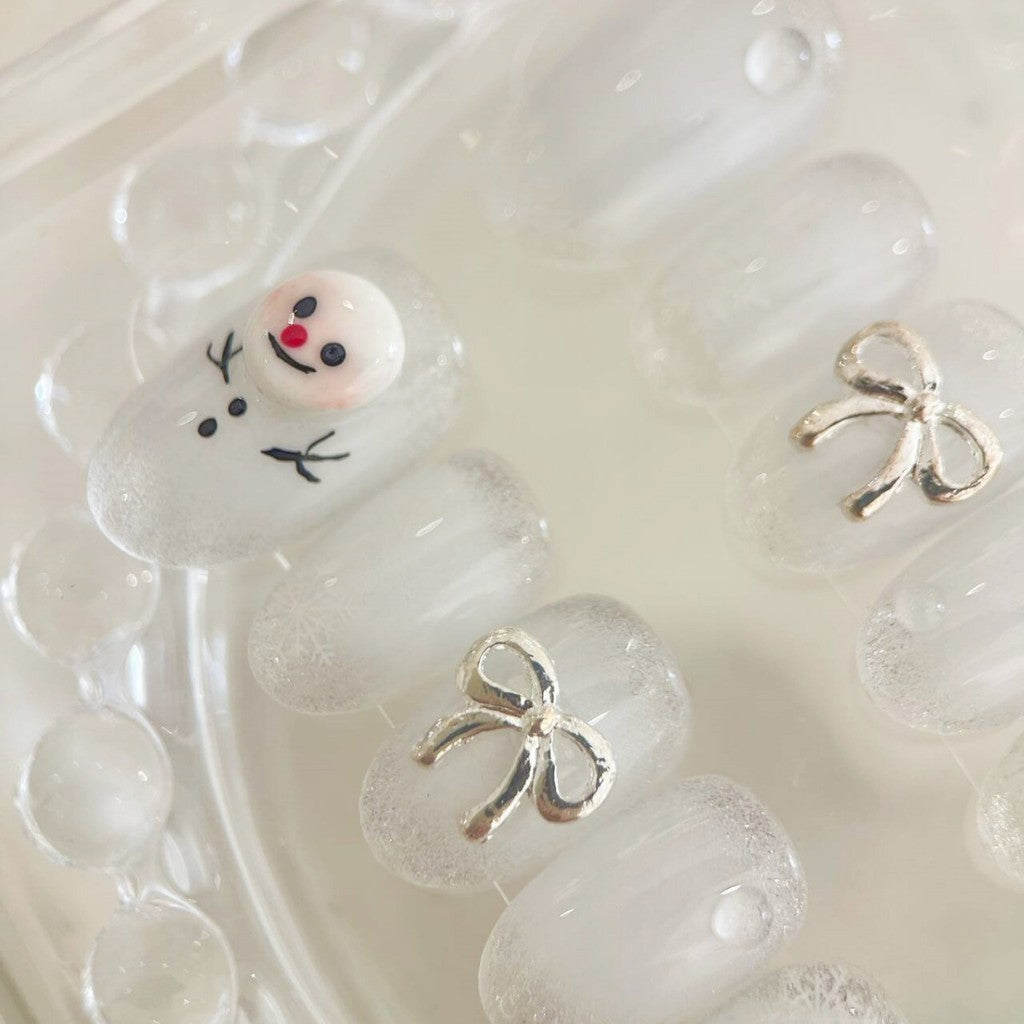 UNIKOO Cute Snowmen Short Round Press on Nails