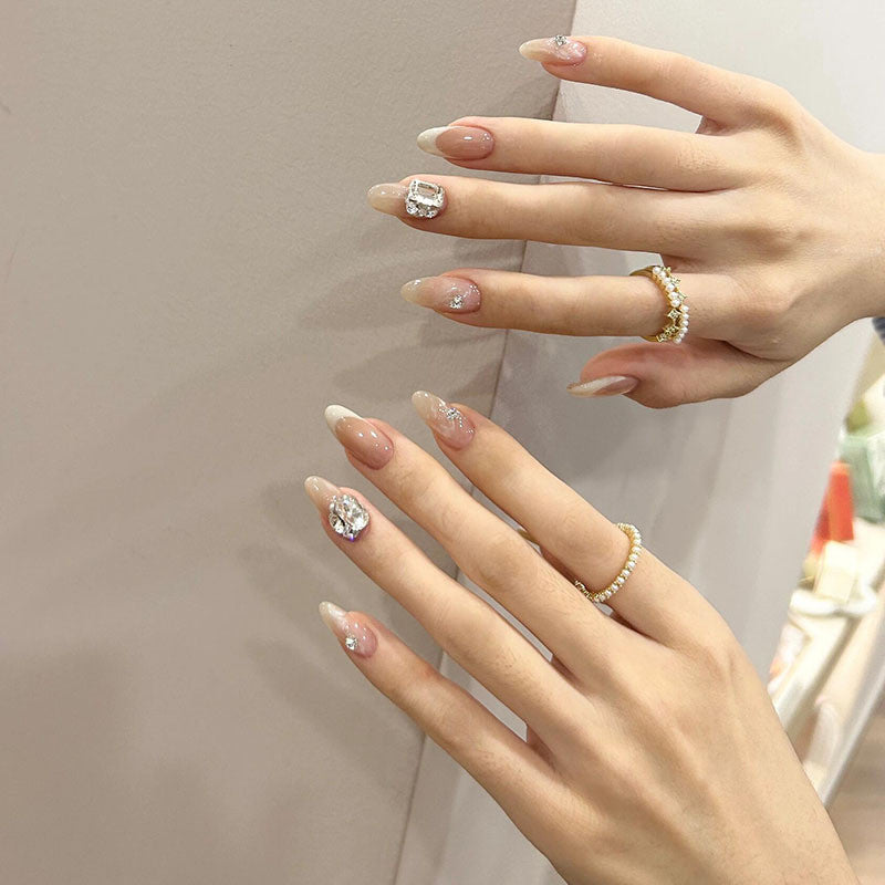 UNIKOO Elegant French tip Short Almond Press-on Nails