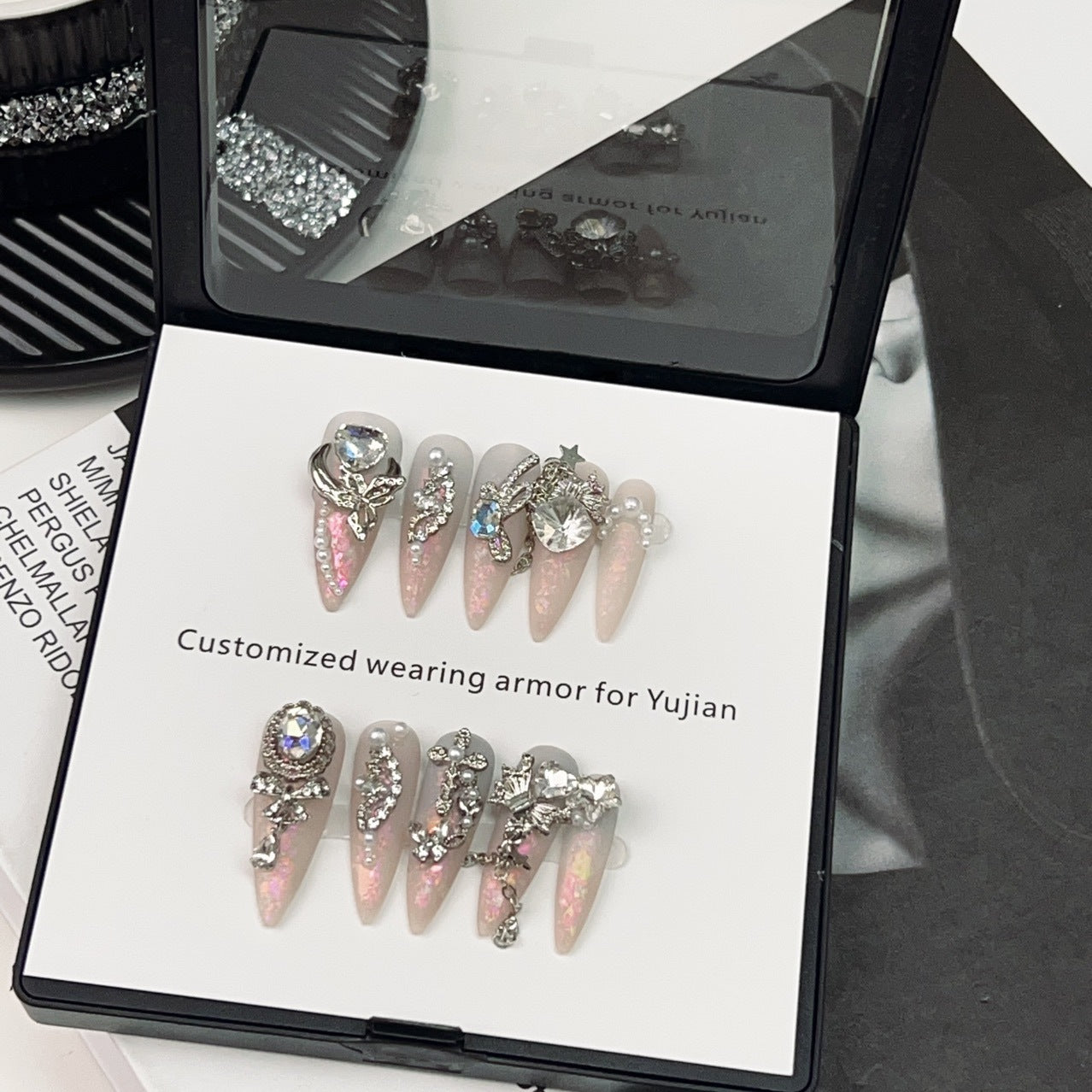 Fringed zircon